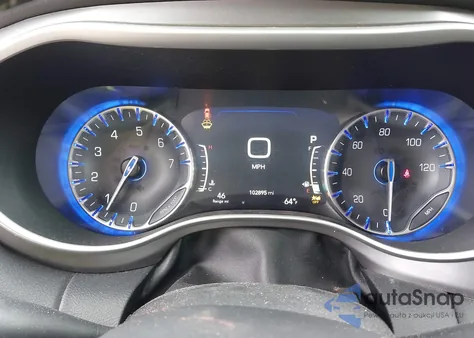 2022 Chrysler Pacifica Touring L из США, поврежденный, VIN 2C4RC1BG8NR152815